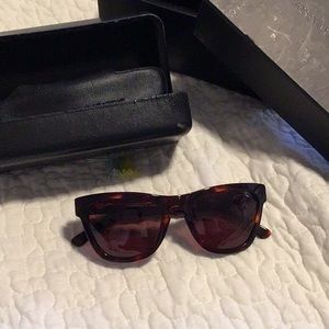 Westward leaning wayfarer